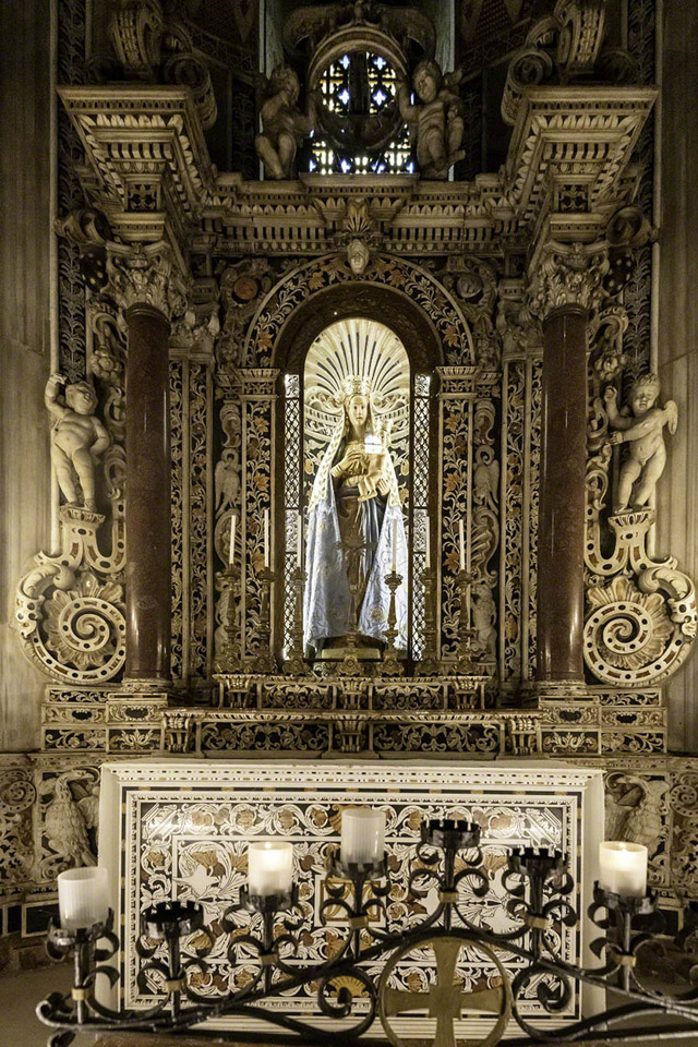 Side-Chapel.jpg