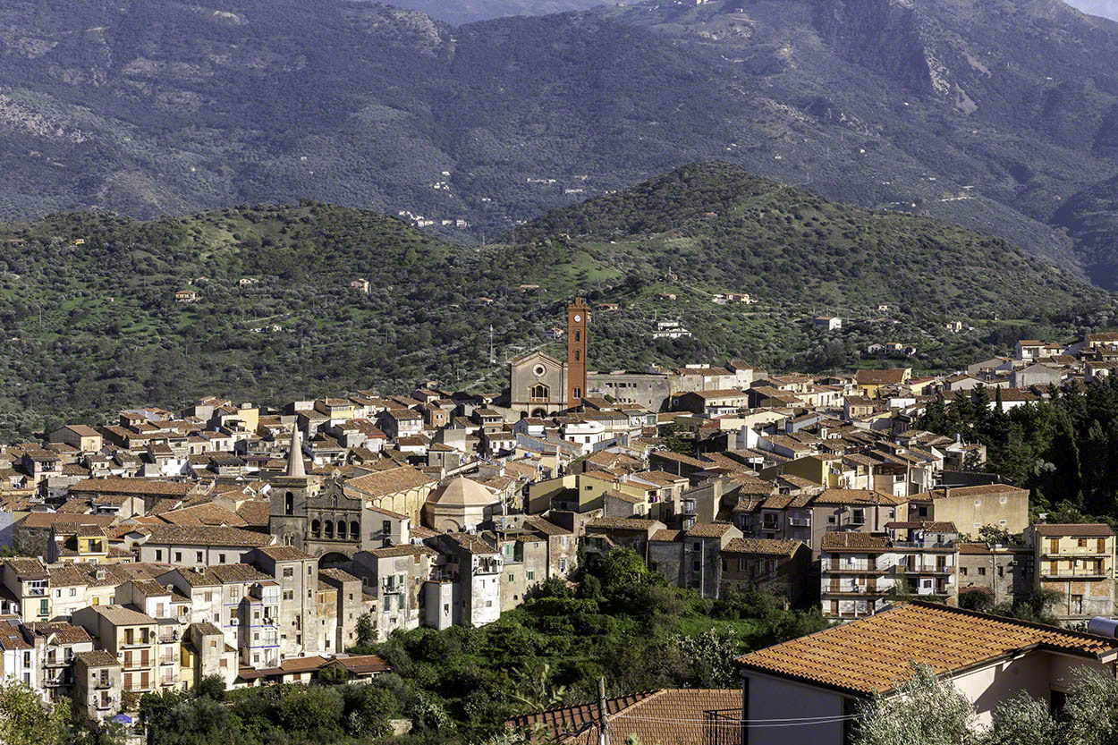 Castelbuono-from-above-4.jpg