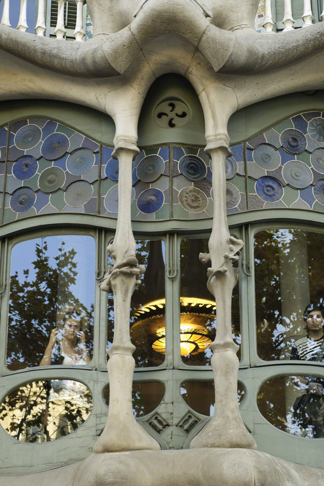 Casa-Batllo-detail-3.jpg