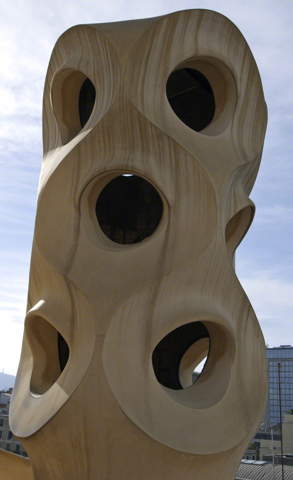 La-Pedrera---Espanta-bruixes-1.jpg