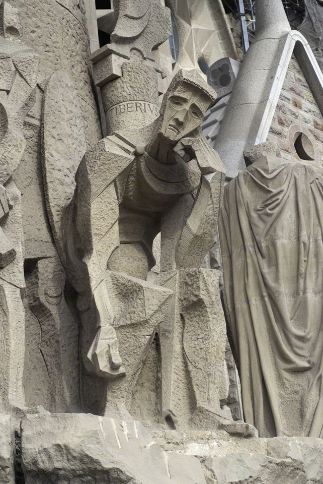 Passion-Facade-detail-Sagrada-Familia-5.jpg