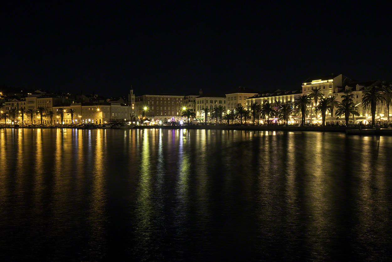 Split-Harbor-at-Night.jpg