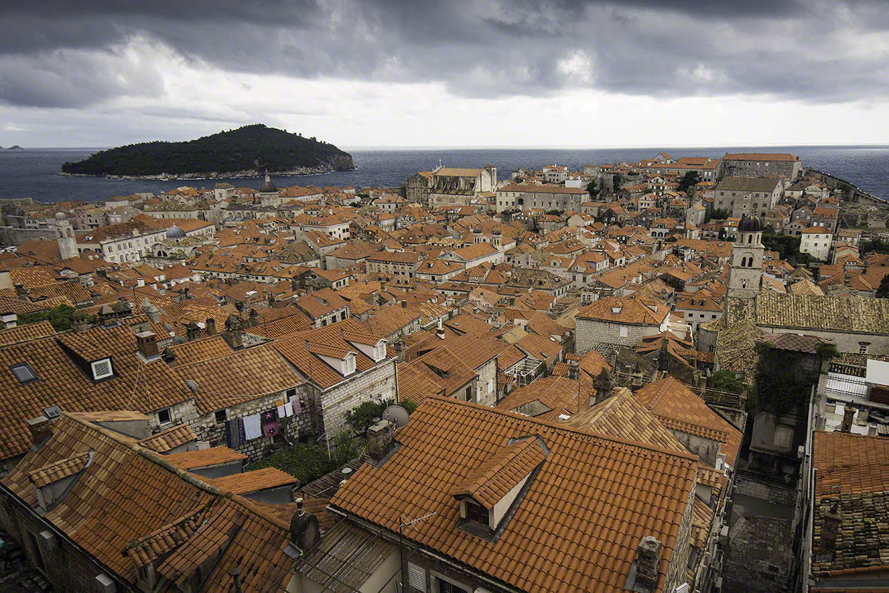 Storm-over-Dubrovnik.jpg