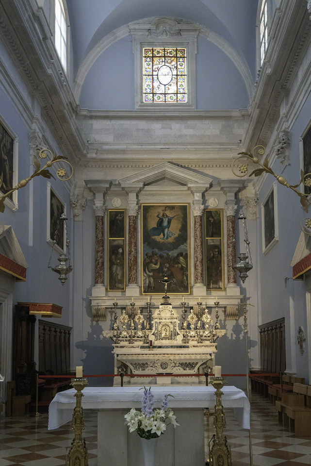 Altar-Dubrovnik-Cathedral.jpg