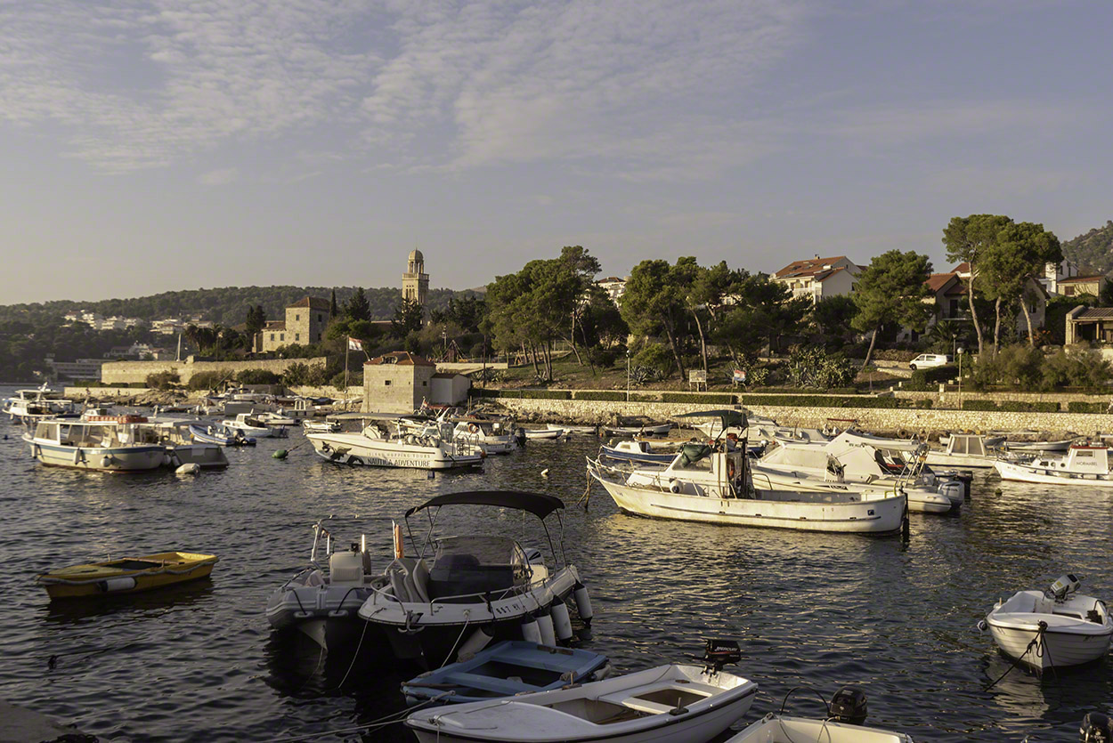 Hvar-Harbor.jpg