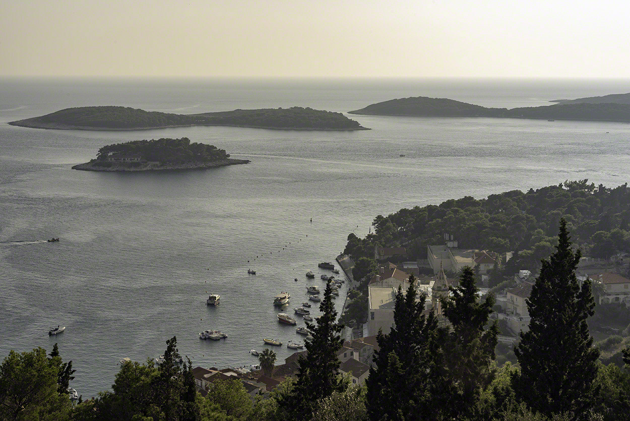 Offshore-Islands-from-Fortress-Hvar-Town-2.jpg