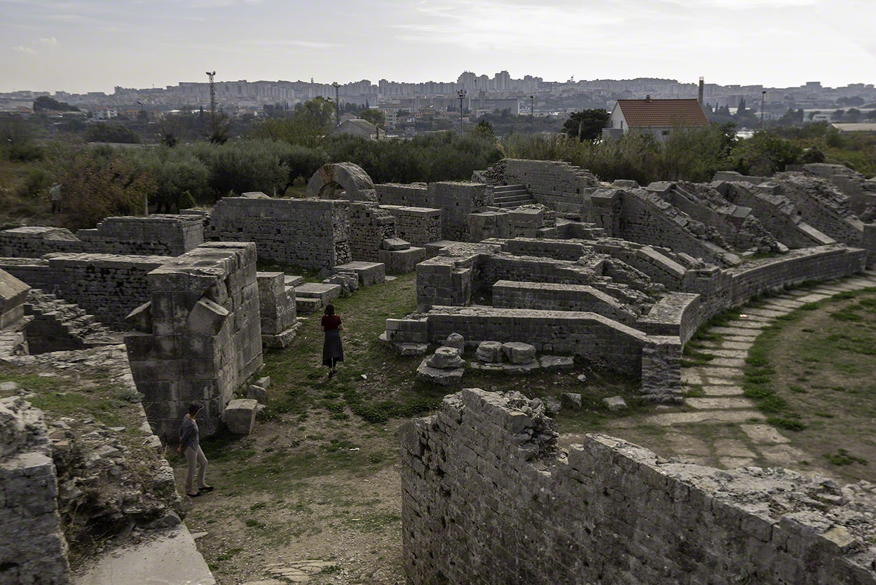 Roman-Ruins-at-Solana-Solin-4.jpg