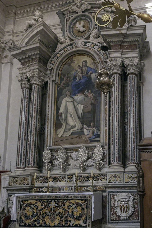 Side-Chapel-Dubrovnik-Cathedral-2.jpg