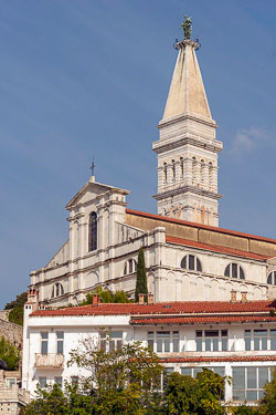 St.-Eufemia-Church-5.jpg