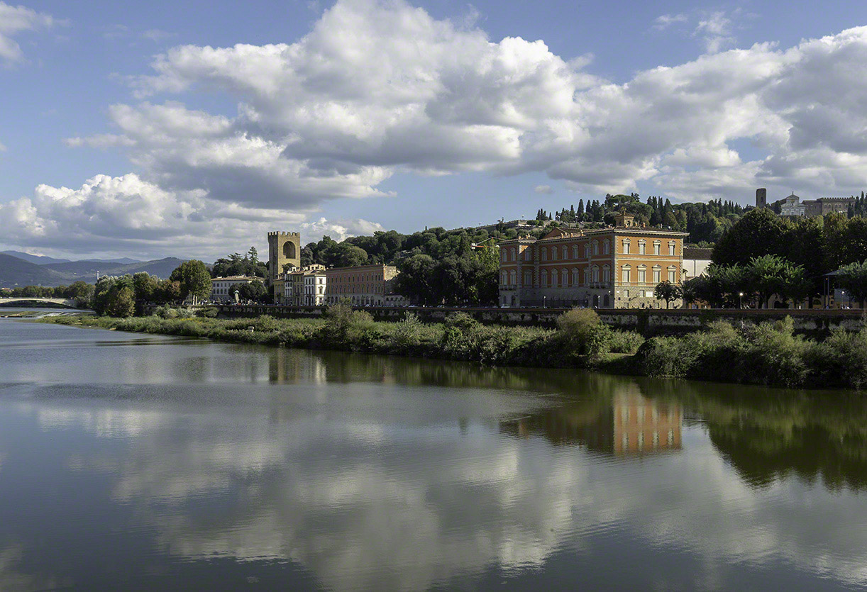 Along-the-Arno-River.jpg