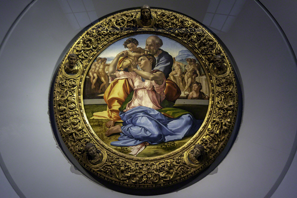 Doni-Tondo-(Doni-Madonna),-Michelangelo,-Uffizi.jpg