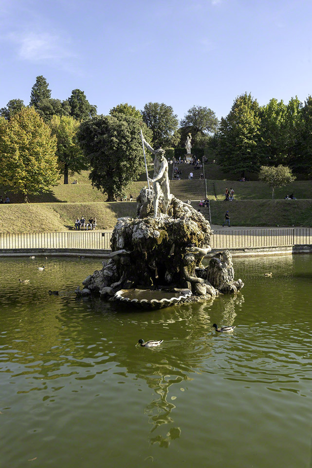 Neptunes-Fountain,-Stoldo-Lorenzi,-Boboli-Gardens.jpg