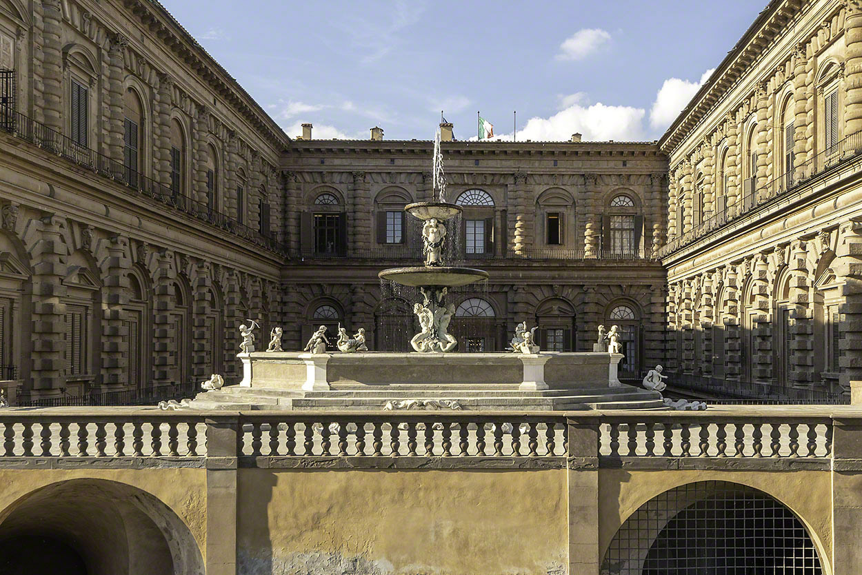 Pitti-Palace-1.jpg