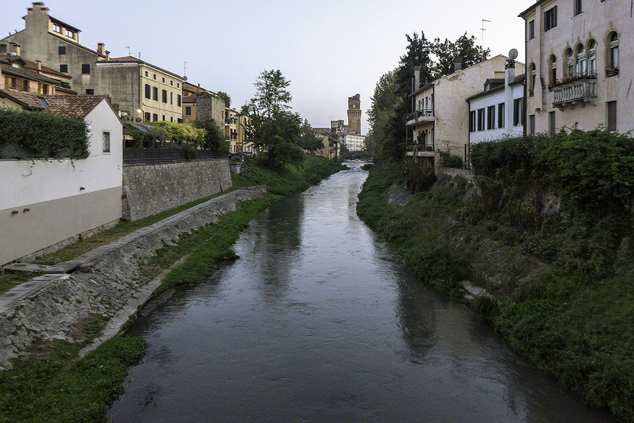 View-from-Ponte-de-Tadi,-Padova.jpg