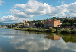 Along-the-Arno-River.jpg