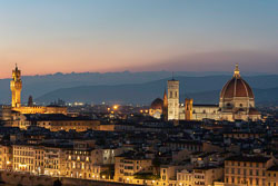 Night-Image-of-Old-Town-Florence-from-Pizzale-Michelangelo.jpg
