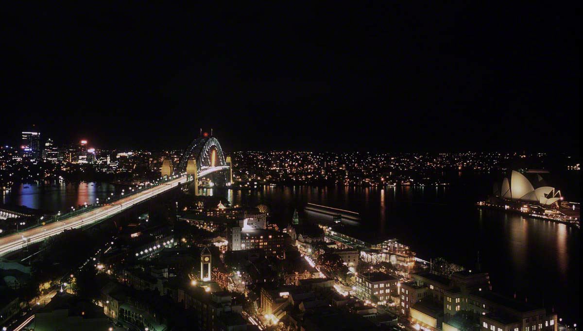 Sydney-Harbor-by-Night.jpg