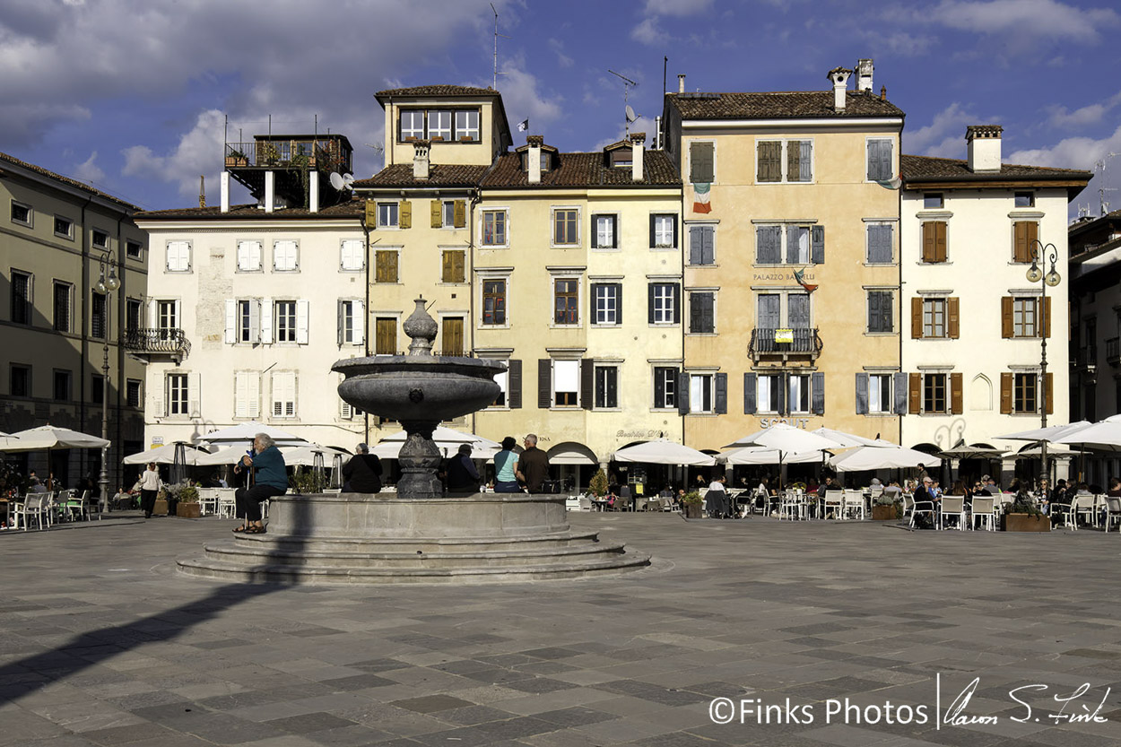 Piazza-San-Giacomo.jpg