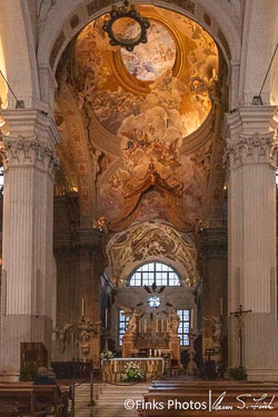 Cathedral-Santa-Maria-Maggiore-2.jpg