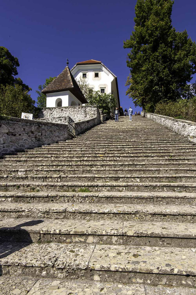 Bled-Island-Stairs-2.jpg