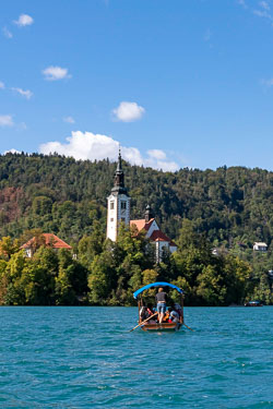 Bled-Island-and-the-Church-of-the-Mother-of-God-on-the-Lake-2.jpg