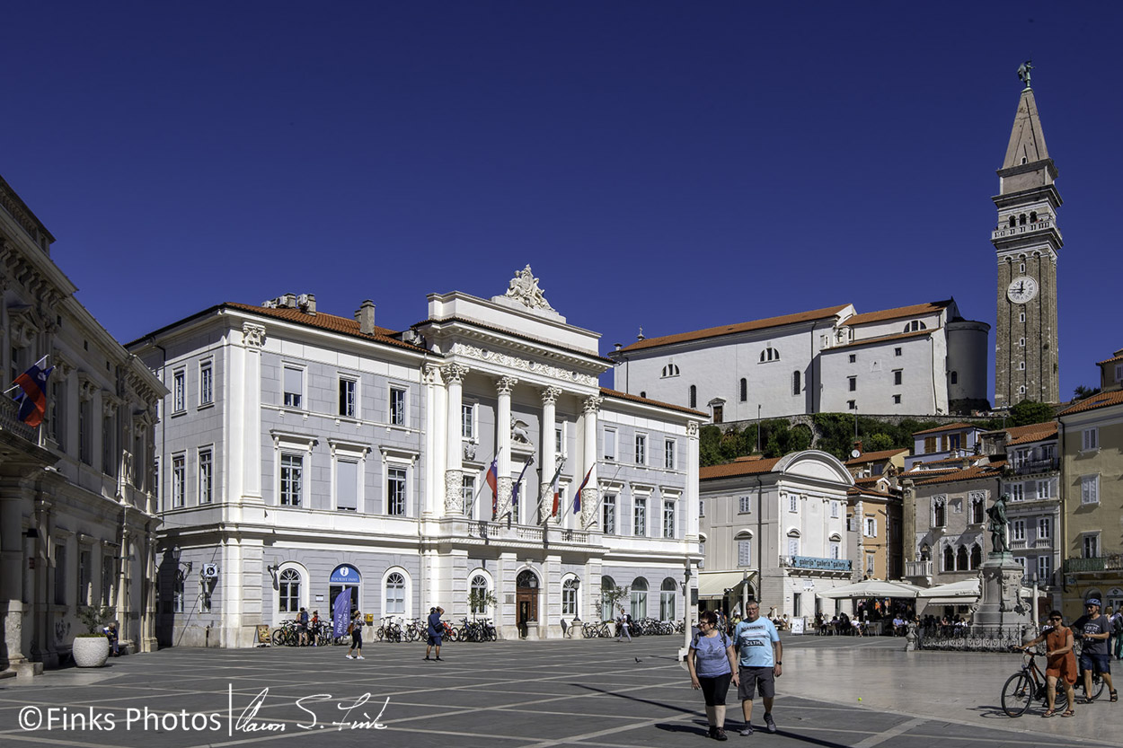 Town-Hall-in-Tartini-Square-2.jpg